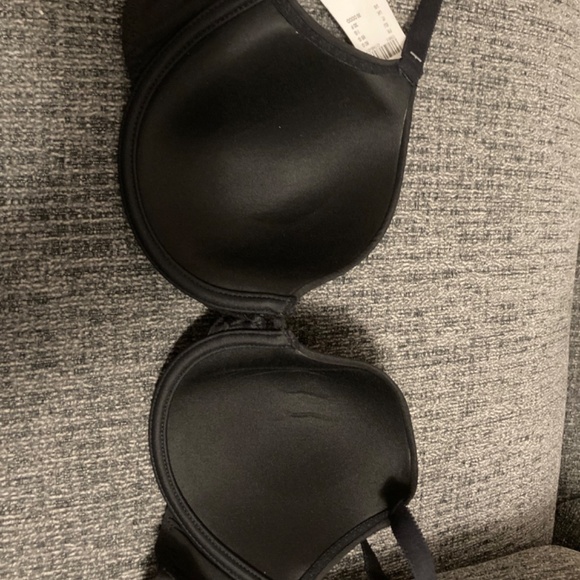 Chantelle Modern Flex T-shirt bra NWT 30G - Picture 3 of 5